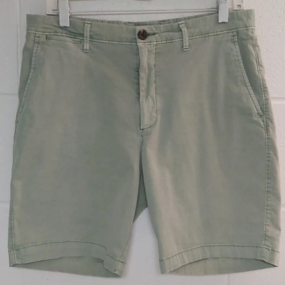 GOODFELLOW CO, SOFT WASHED GREEN CHINO STYLE 8" STRETCH COTTON CANVAS SHORTS - Picture 1 of 6